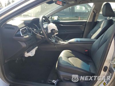 Zdjęcie 7 z 13 samochodu: 2018 TOYOTA CAMRY L VIN:4T1B11HK1JU127329 - miniatura