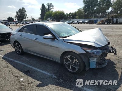 Czwarte zdjęcie samochodu z boku: 2021 HYUNDAI ELANTRA SEL VIN:5NPLN4AG5MH016592 - miniatura