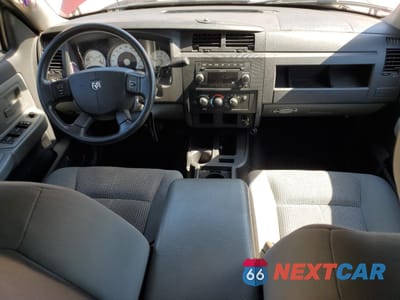 Zdjęcie 8 z 12 samochodu: 2011 DODGE DAKOTA SLT VIN:1D7RE3GPXBS553328 - miniatura