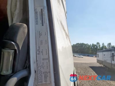 Zdjęcie 10 z 10 samochodu: 2006 VOLVO VN VNL VIN:4V4NC9GH96N398029 - miniatura