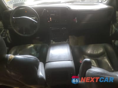 Zdjęcie 8 z 15 samochodu: 2003 GMC YUKON XL DENALI VIN:1GKFK66U53J167510 - miniatura