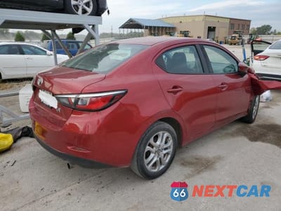 Trzecie zdjęcie samochodu z tyłu: 2017 TOYOTA YARIS IA VIN:3MYDLBYV4HY171938 - miniatura
