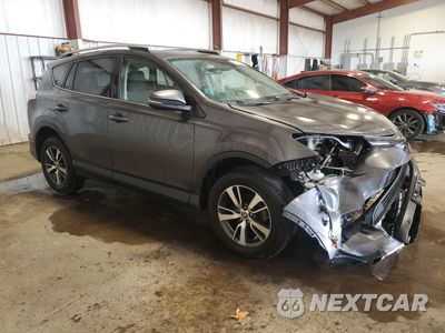 Czwarte zdjęcie samochodu z boku: 2017 TOYOTA RAV4 XLE VIN:JTMRFREV0HJ139131 - miniatura