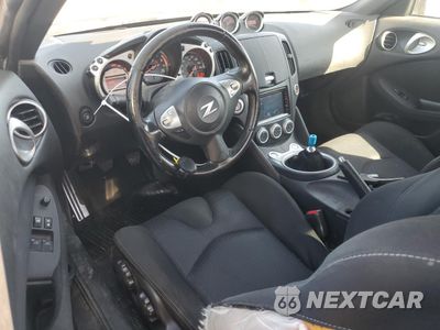 Zdjęcie 8 z 13 samochodu: 2010 NISSAN 370Z VIN:JN1AZ4EH2AM506040 - miniatura