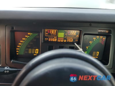 Zdjęcie 9 z 12 samochodu: 1986 CHEVROLET CORVETTE VIN:1G1YY078XG5115685 - miniatura