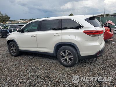 Drugie zdjęcie samochodu z przodu: 2019 TOYOTA HIGHLANDER LE VIN:5TDZARFH4KS060109 - miniatura
