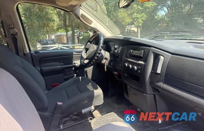 Piąte zdjęcie samochodu w środku: 2005 DODGE RAM 3500 ST VIN:3D7LS38C85G784234 - miniatura