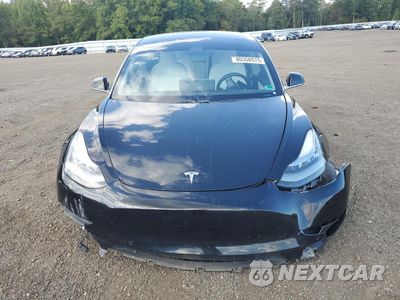 Piąte zdjęcie samochodu w środku: 2018 TESLA MODEL 3 VIN:5YJ3E1EBXJF074043 - miniatura