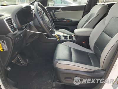 Zdjęcie 7 z 13 samochodu: 2018 KIA SPORTAGE EX VIN:KNDPNCAC2J7474177 - miniatura