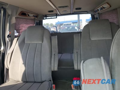 Zdjęcie 10 z 13 samochodu: 2001 GMC SAFARI XT VIN:1GDDM19W11B511382 - miniatura