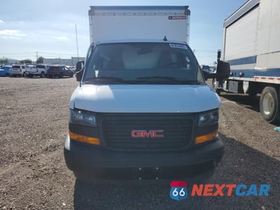 Piąte zdjęcie samochodu w środku: 2023 GMC SAVANA CUTAWAY G3500 VIN:1GD07RF71P1120748 - miniatura