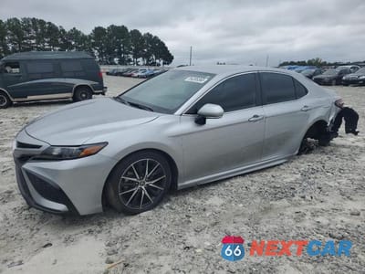 2024 TOYOTA CAMRY SE NIGHT SHADE 4T1G11AK8RU887415 - główne zdjęcie licytacji z USA - miniatura