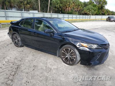Czwarte zdjęcie samochodu z boku: 2018 TOYOTA CAMRY L VIN:JTNB11HKXJ3008930 - miniatura