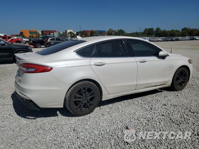 Trzecie zdjęcie samochodu z tyłu: 2019 FORD FUSION SE VIN:3FA6P0HDXKR165821 - miniatura