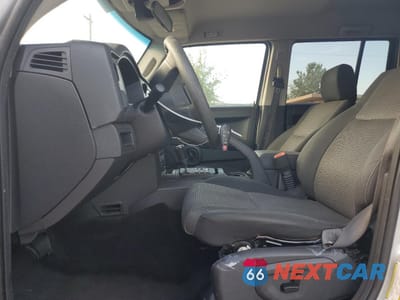 Zdjęcie 7 z 15 samochodu: 2008 JEEP COMMANDER SPORT VIN:1J8HH48K38C242809 - miniatura