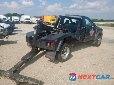 Czwarte zdjęcie samochodu z boku: 2024 FORD F450 SUPER DUTY VIN:1FDUF4GT6RDA30547 - miniatura