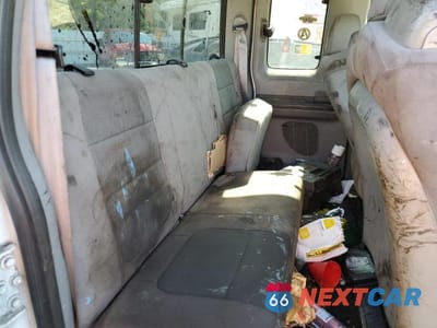 Zdjęcie 10 z 12 samochodu: 2005 FORD F250 SUPER DUTY VIN:1FTSX21525EA82771 - miniatura
