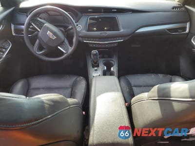 Zdjęcie 8 z 13 samochodu: 2022 CADILLAC XT4 PREMIUM LUXURY VIN:1GYFZCR47NF142609 - miniatura