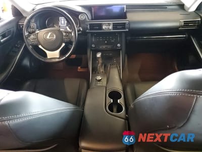 Zdjęcie 8 z 14 samochodu: 2017 LEXUS IS 200T VIN:JTHBA1D20H5056427 - miniatura
