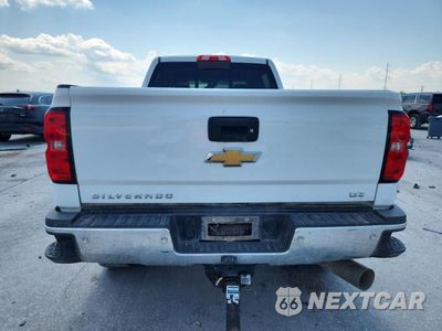 Zdjęcie 6 z 13 samochodu: 2018 CHEVROLET SILVERADO K2500 HEAVY DUTY LTZ K2500 HEAVY DUTY LTZ VIN:1GC1KWEY6JF235999 - miniatura
