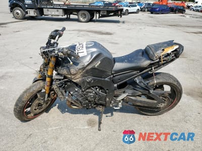 Trzecie zdjęcie samochodu z tyłu: 2012 YAMAHA FZ8 N VIN:JYARN27E2CA001621 - miniatura