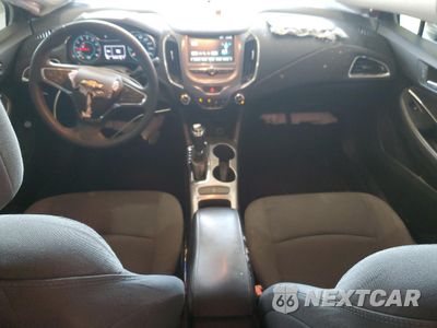 Zdjęcie 8 z 12 samochodu: 2017 CHEVROLET CRUZE LT VIN:1G1BE5SMXH7130810 - miniatura
