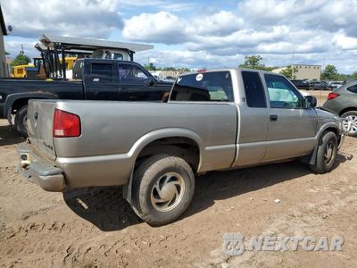 Trzecie zdjęcie samochodu z tyłu: 2000 GMC SONOMA VIN:1GTDT19W5Y8121285 - miniatura