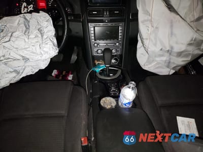 Zdjęcie 8 z 12 samochodu: 2009 PONTIAC G8 VIN:6G2ER57779L228706 - miniatura