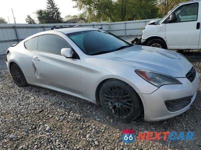 Czwarte zdjęcie samochodu z boku: 2011 HYUNDAI GENESIS COUPE 2.0T VIN:KMHHT6KD0BU059473 - miniatura