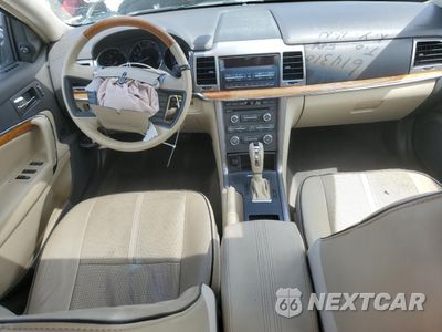 Zdjęcie 8 z 15 samochodu: 2010 LINCOLN MKZ VIN:3LNHL2GC4AR750696 - miniatura