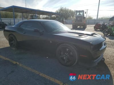 Czwarte zdjęcie samochodu z boku: 2018 DODGE CHALLENGER SRT HELLCAT VIN:2C3CDZC97JH195709 - miniatura