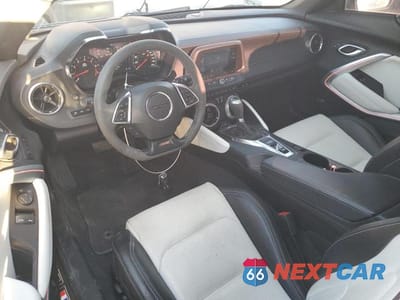 Zdjęcie 8 z 12 samochodu: 2023 CHEVROLET CAMARO SS VIN:1G1FH1R70P0152727 - miniatura