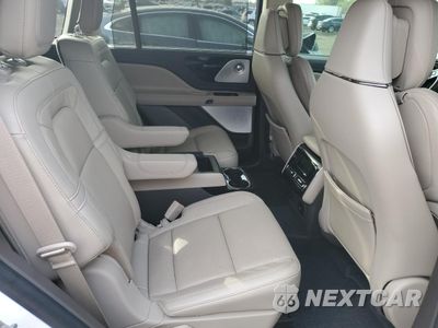 Zdjęcie 11 z 15 samochodu: 2023 LINCOLN AVIATOR RESERVE VIN:5LM5J7XC3PGL15123 - miniatura