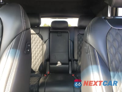 Zdjęcie 10 z 14 samochodu: 2023 GENESIS GV70 BASE VIN:KMUMCDTC8PU109697 - miniatura