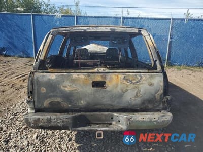 Zdjęcie 6 z 12 samochodu: 1993 CHEV SUBURBAN C1500 VIN:1GNEC16K2PJ392261 - miniatura