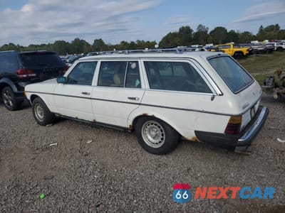 Drugie zdjęcie samochodu z przodu: 1983 MERCEDES-BENZ 300 TDT VIN:WDBAB93A3DN012996 - miniatura