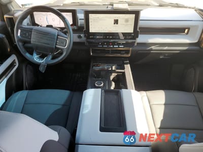 Zdjęcie 8 z 12 samochodu: 2025 GMC HUMMER SUV 3X VIN:1GKT0RDC4SU114508 - miniatura