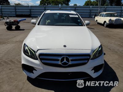 Piąte zdjęcie samochodu w środku: 2017 MERCEDES-BENZ E 300 VIN:WDDZF4JB0HA257569 - miniatura
