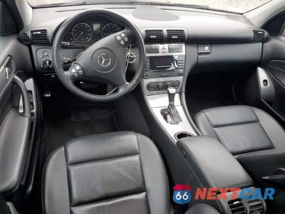 Zdjęcie 8 z 13 samochodu: 2006 MERCEDES-BENZ C 230 VIN:WDBRF52H46A872544 - miniatura