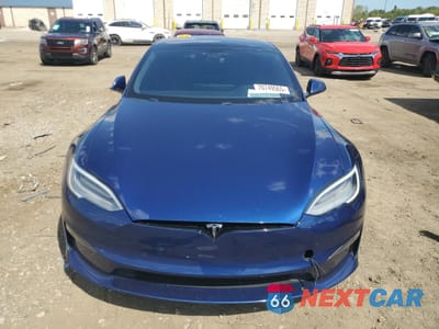 Piąte zdjęcie samochodu w środku: 2021 TESLA MODEL S VIN:5YJSA1E61MF442513 - miniatura