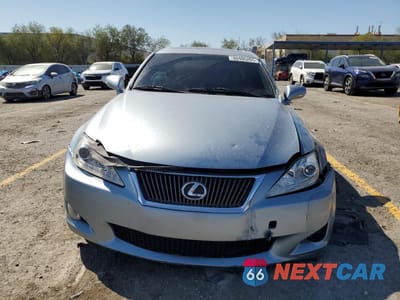 Piąte zdjęcie samochodu w środku: 2009 LEXUS IS 250 VIN:JTHBK262295105211 - miniatura