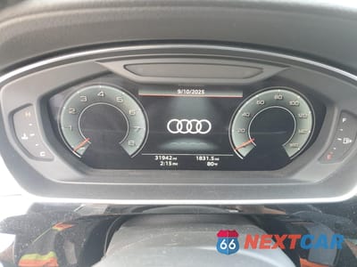 Zdjęcie 9 z 12 samochodu: 2021 AUDI A8 L VIN:WAU8EAF88MN013723 - miniatura