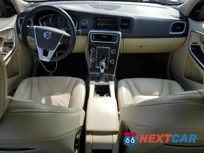 Zdjęcie 8 z 12 samochodu: 2014 VOLVO S60 T5 VIN:YV1612FS3E2294933 - miniatura