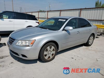 2010 HYUNDAI SONATA GLS 5NPET4AC9AH624056 - główne zdjęcie licytacji z USA - miniatura