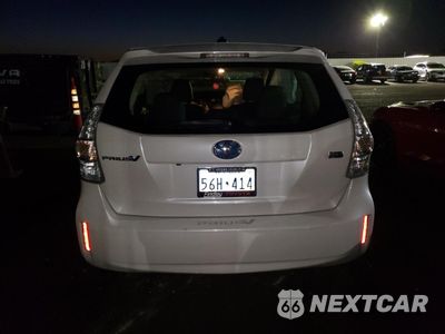 Zdjęcie 6 z 12 samochodu: 2012 TOYOTA PRIUS V VIN:JTDZN3EU2C3176041 - miniatura