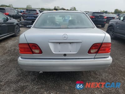 Zdjęcie 6 z 13 samochodu: 1998 MERCEDES-BENZ E 320 VIN:WDBJF65F6WA505819 - miniatura