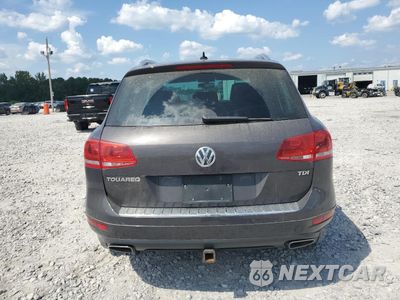 Zdjęcie 6 z 15 samochodu: 2012 VOLKSWAGEN TOUAREG V6 TDI VIN:WVGFK9BP8CD005071 - miniatura