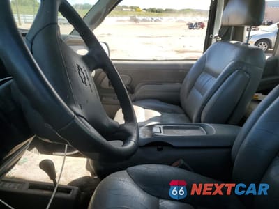 Zdjęcie 7 z 12 samochodu: 1997 CHEVROLET GMT-400 K1500 VIN:2GCEK19R3V1176026 - miniatura