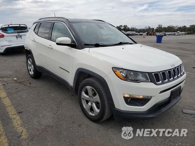 Czwarte zdjęcie samochodu z boku: 2018 JEEP COMPASS LATITUDE VIN:3C4NJDBB9JT251810 - miniatura