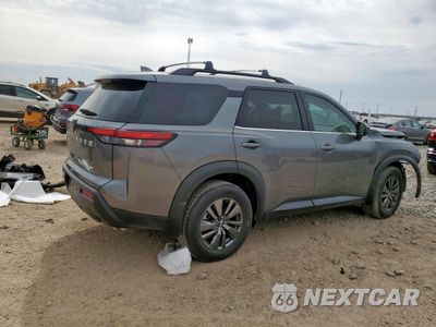 Trzecie zdjęcie samochodu z tyłu: 2022 NISSAN PATHFINDER SV VIN:5N1DR3BA4NC239406 - miniatura